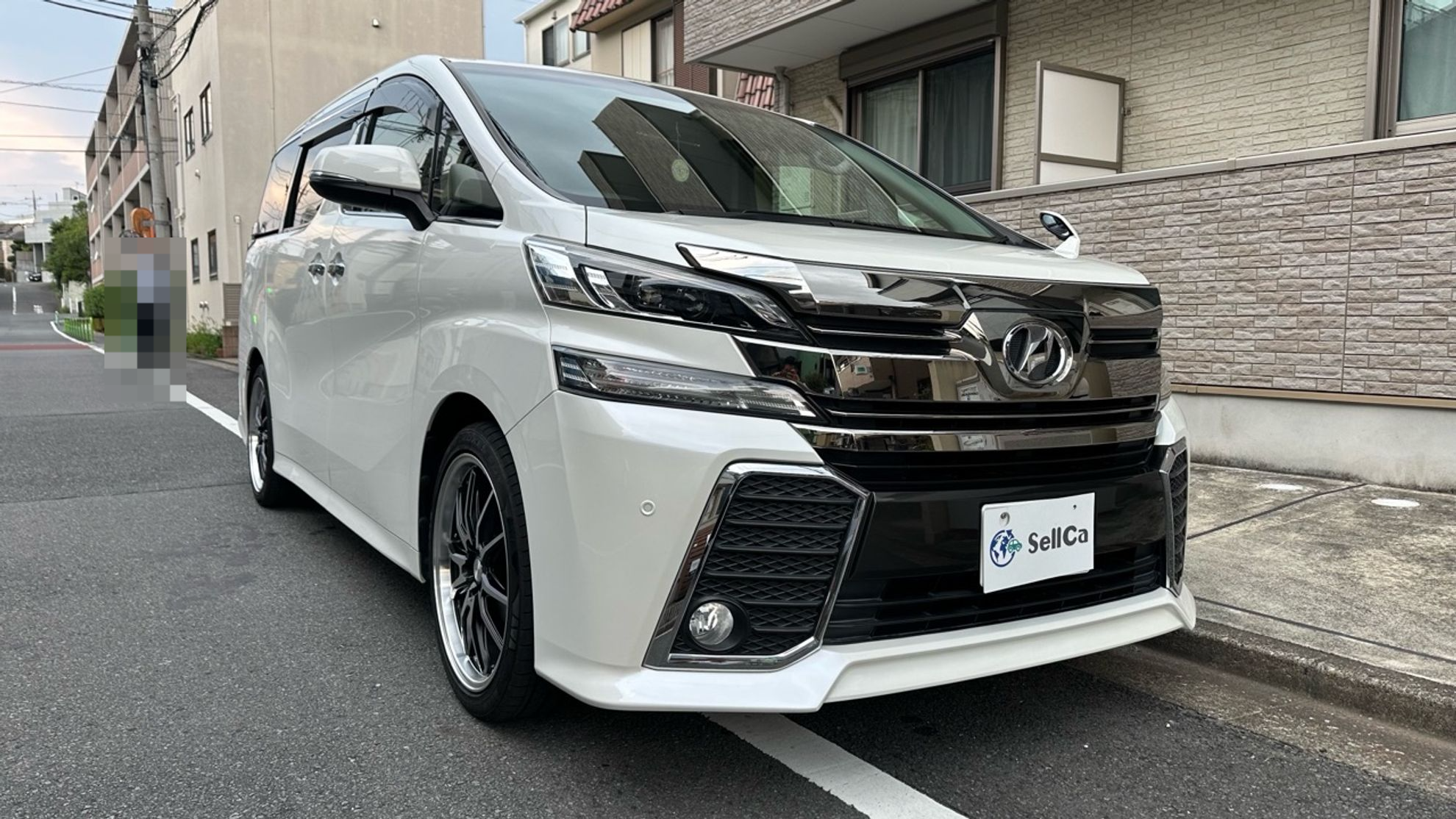 外装右前