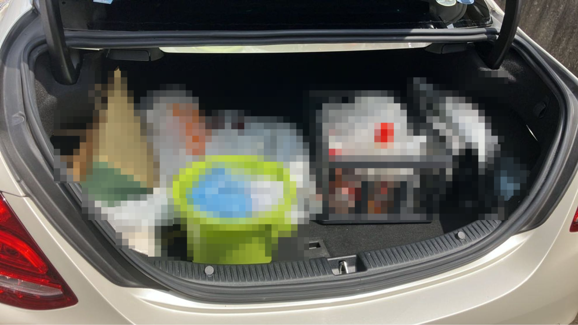 内装トランク