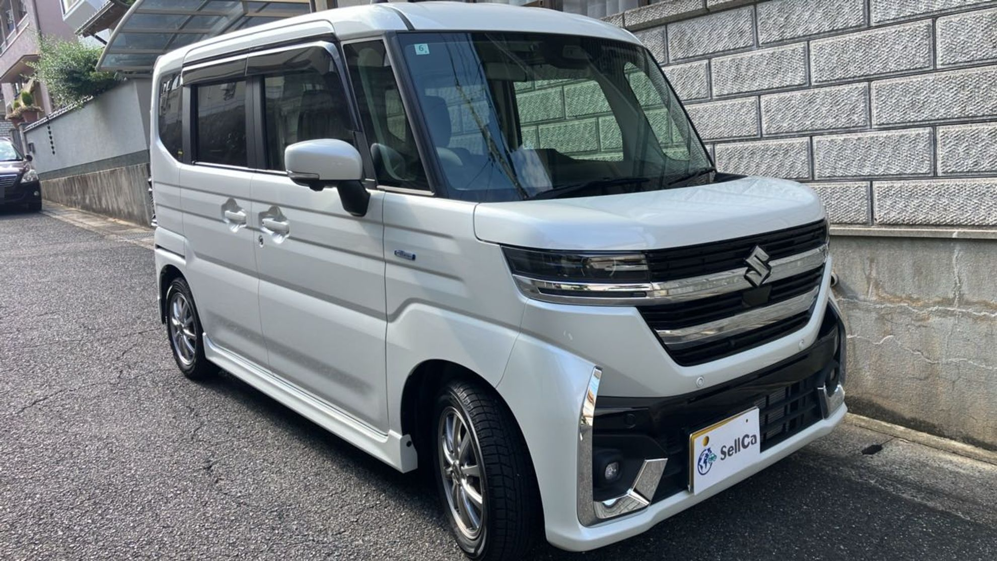 外装右前