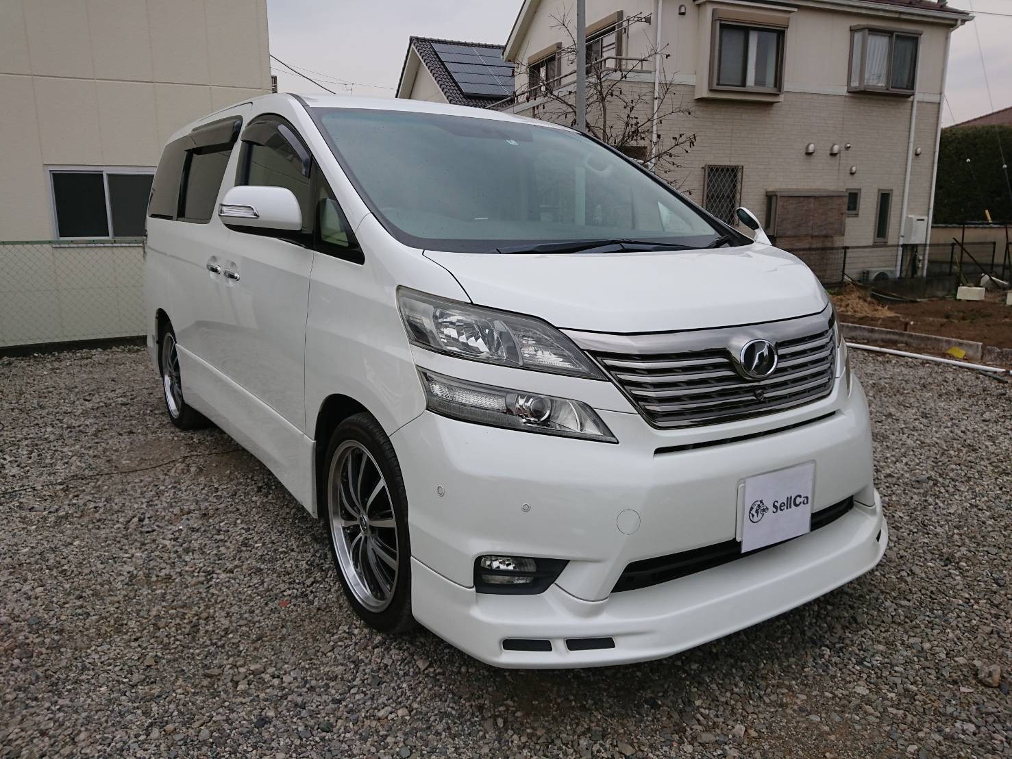 外装右前