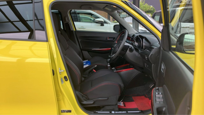 内装前方シート