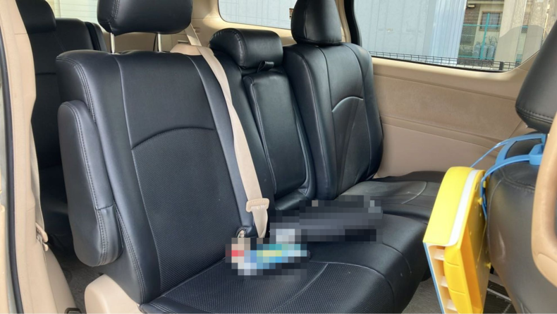 内装後方シート