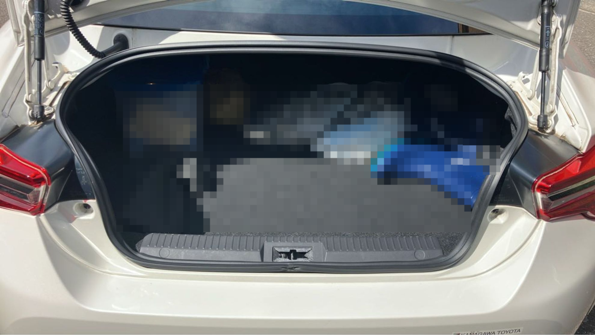 内装トランク