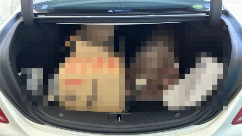 内装トランク