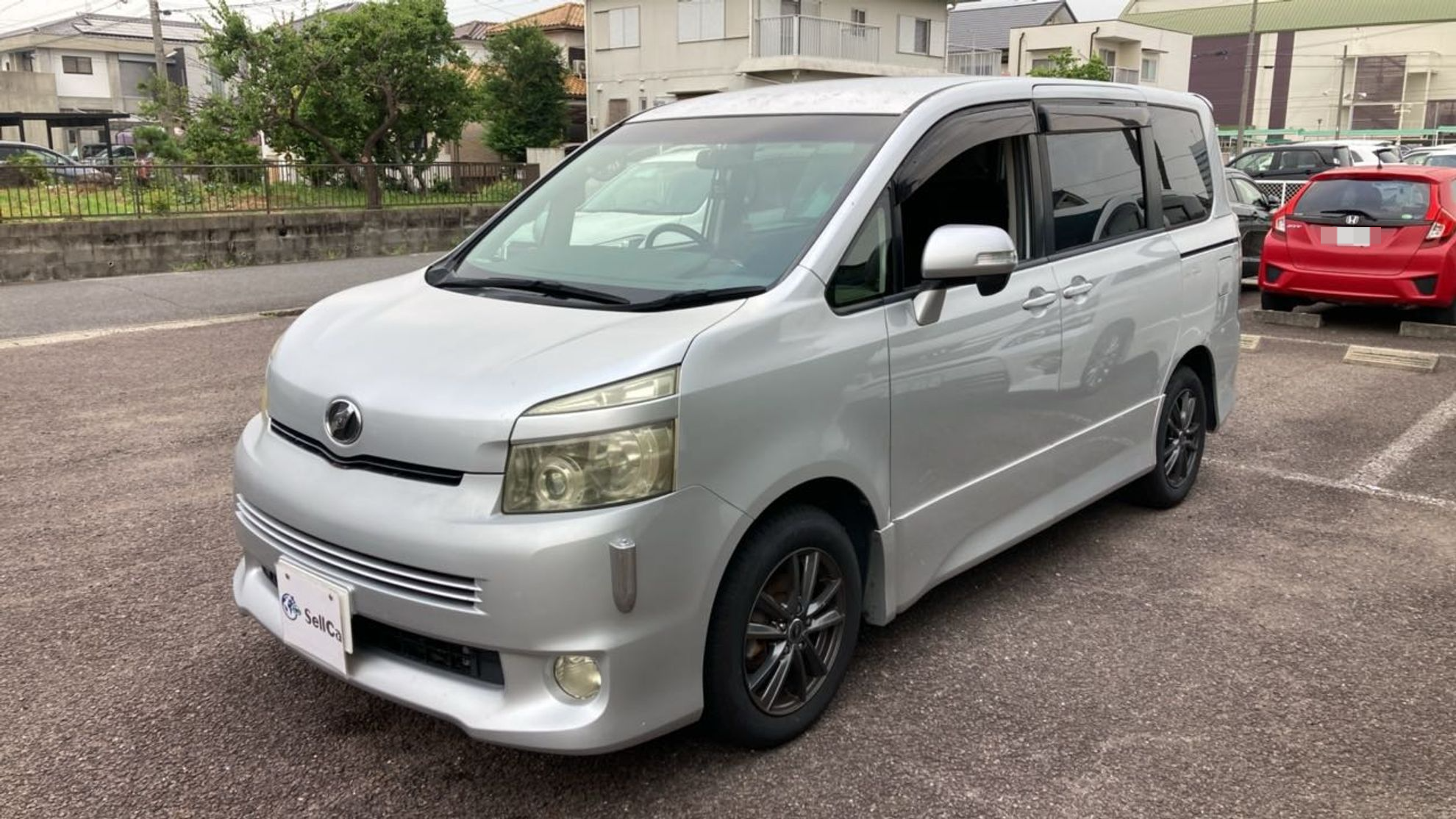 外装右前