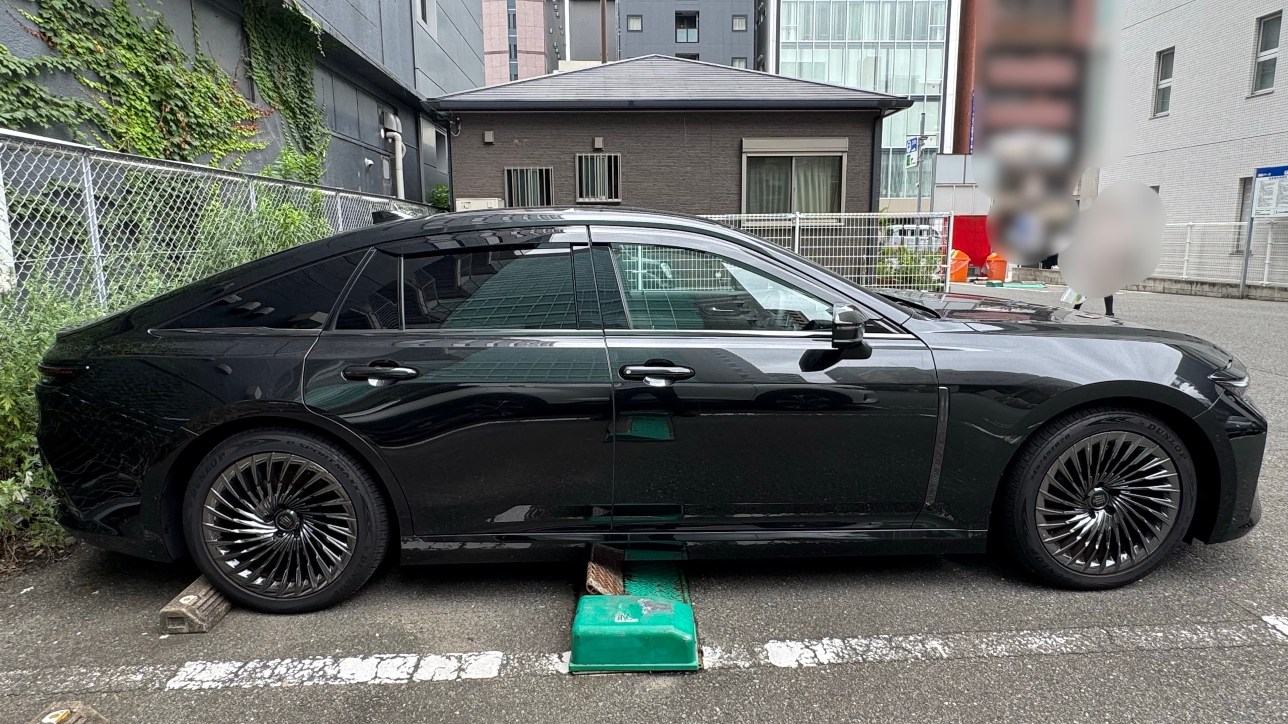 外装右