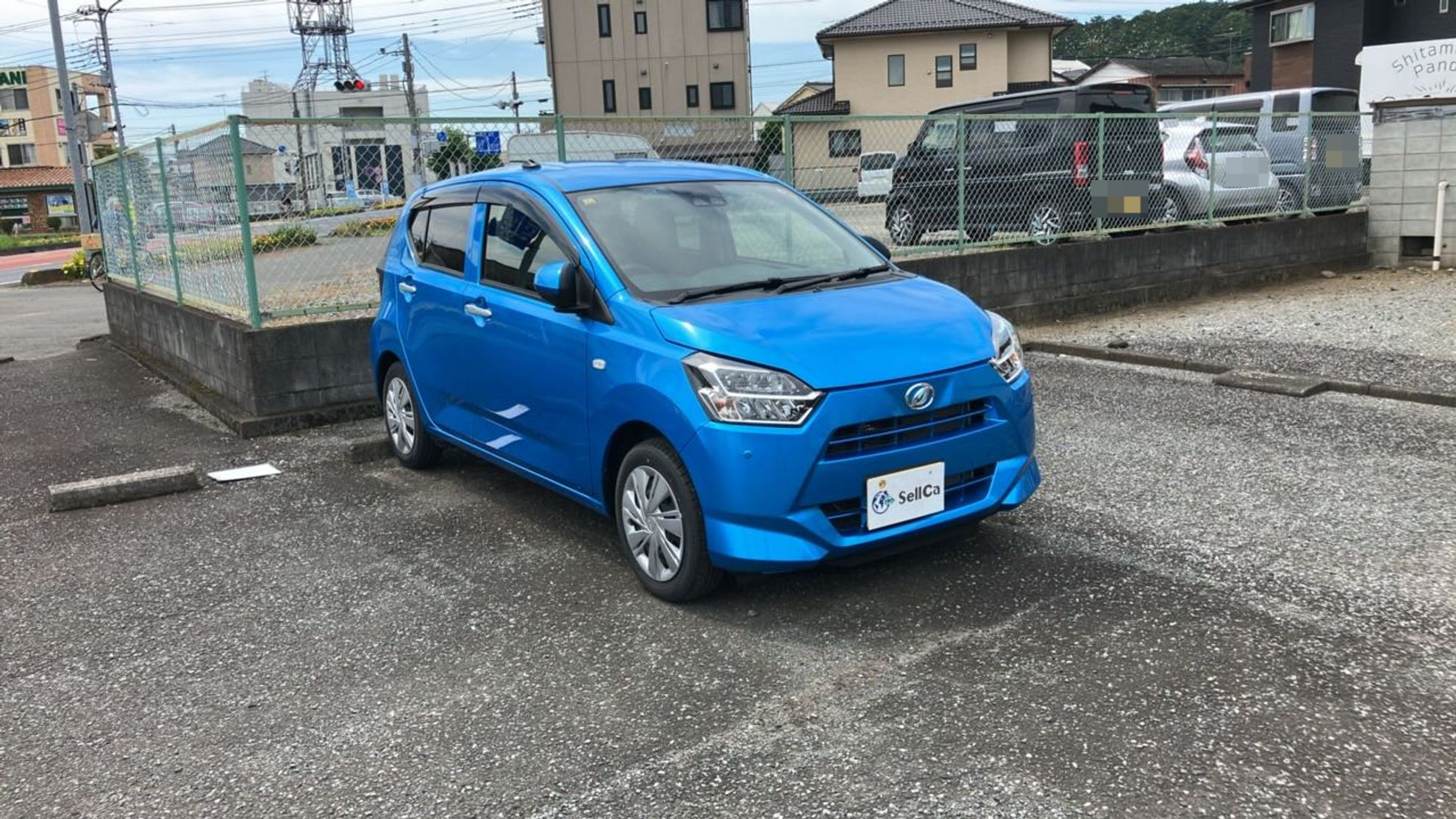 外装右前