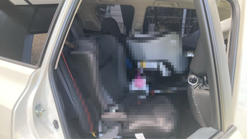 内装後方シート