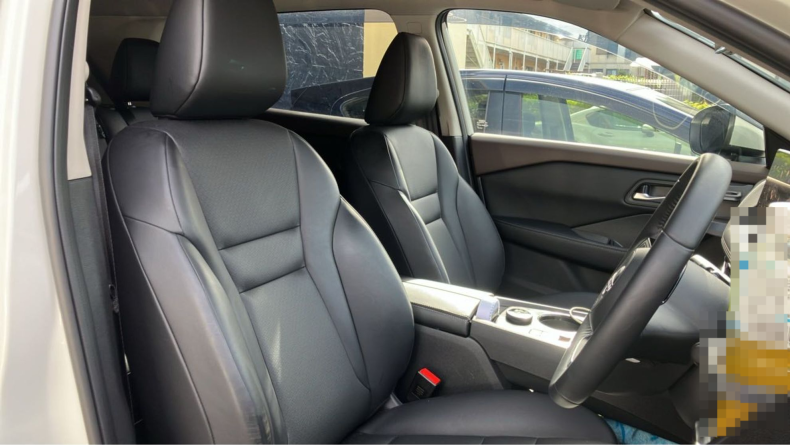 内装前方シート