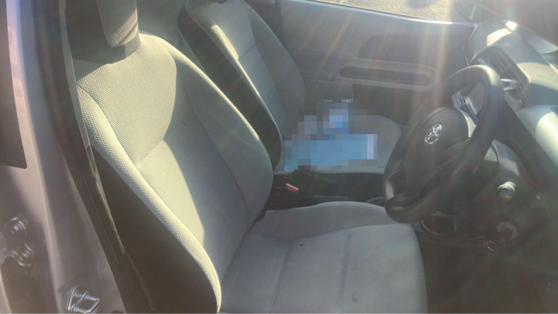 内装前方シート