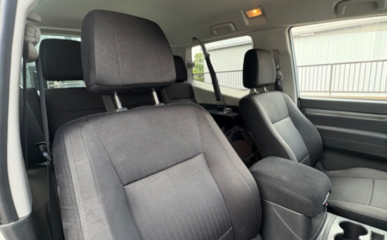 内装前方シート