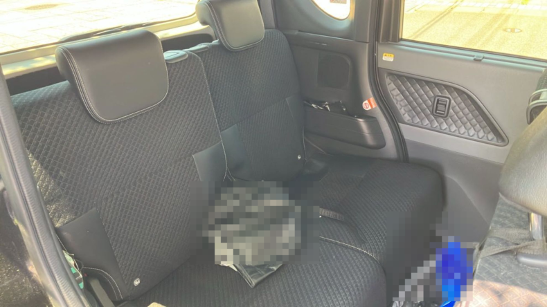 内装後方シート