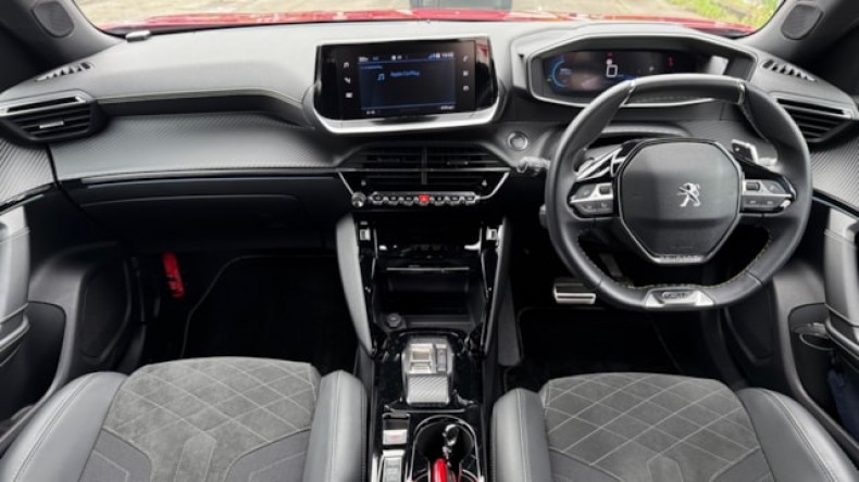 内装インパネ全体