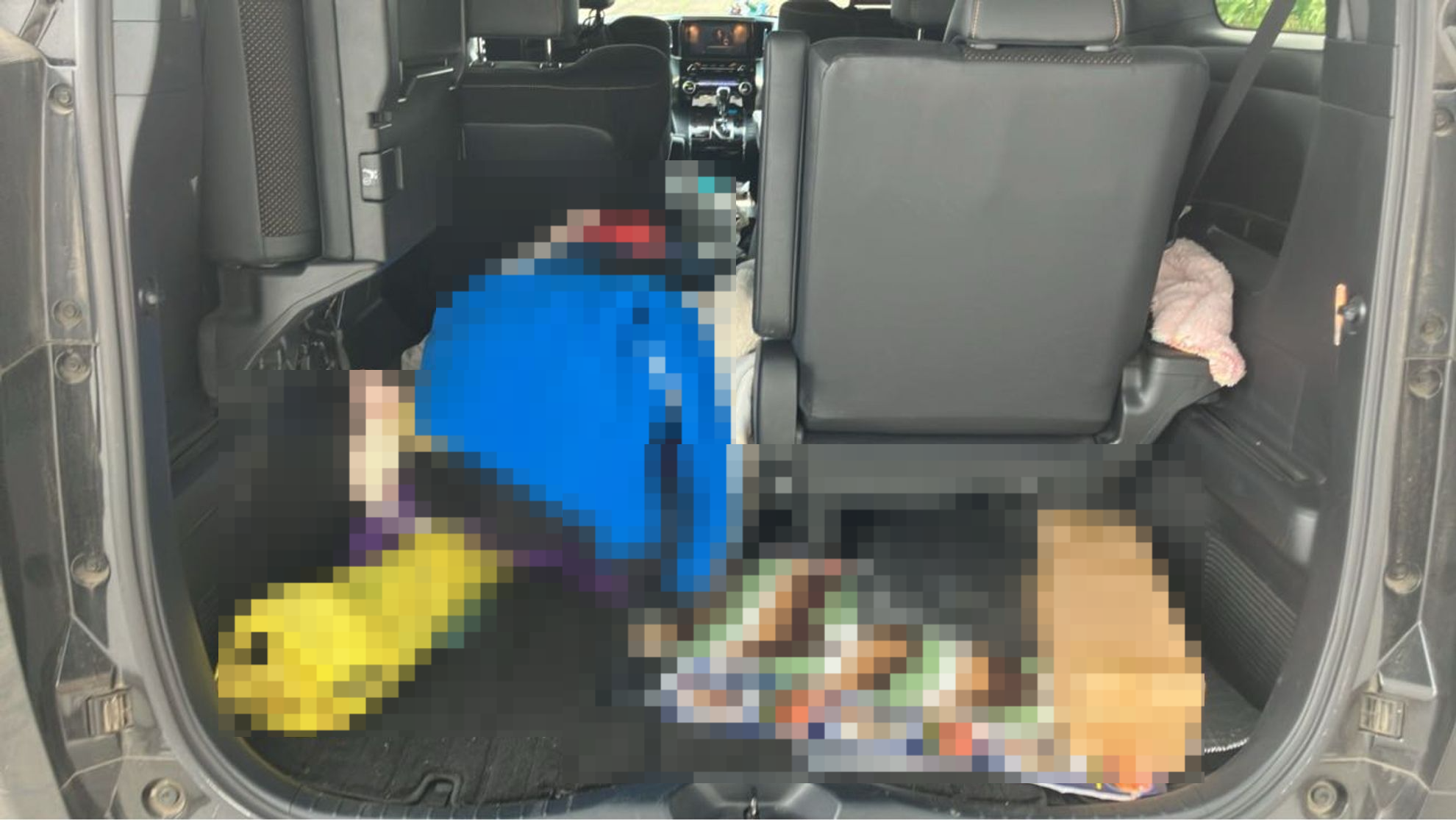 内装トランク
