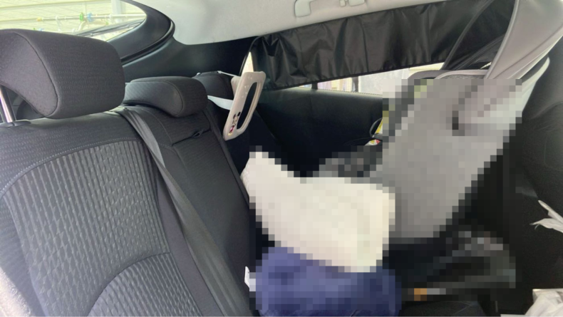 内装後方シート