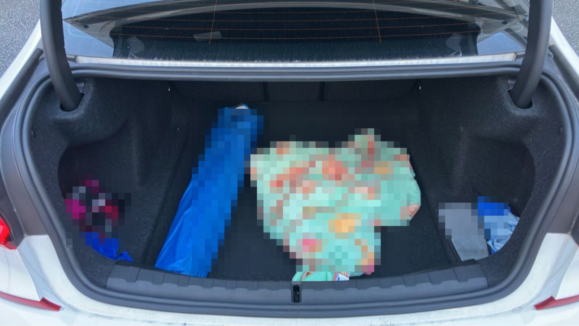 内装トランク
