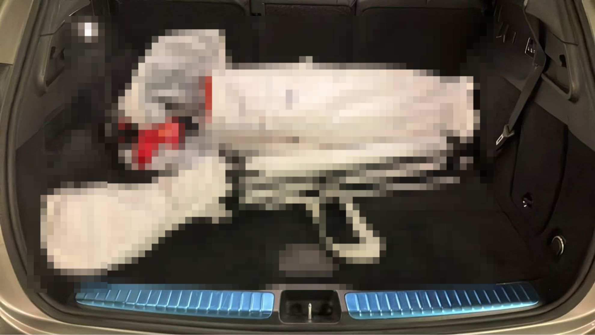 内装トランク