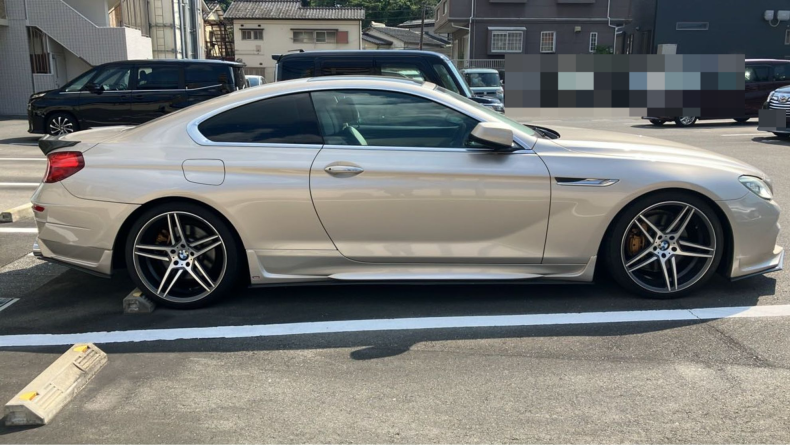 外装右