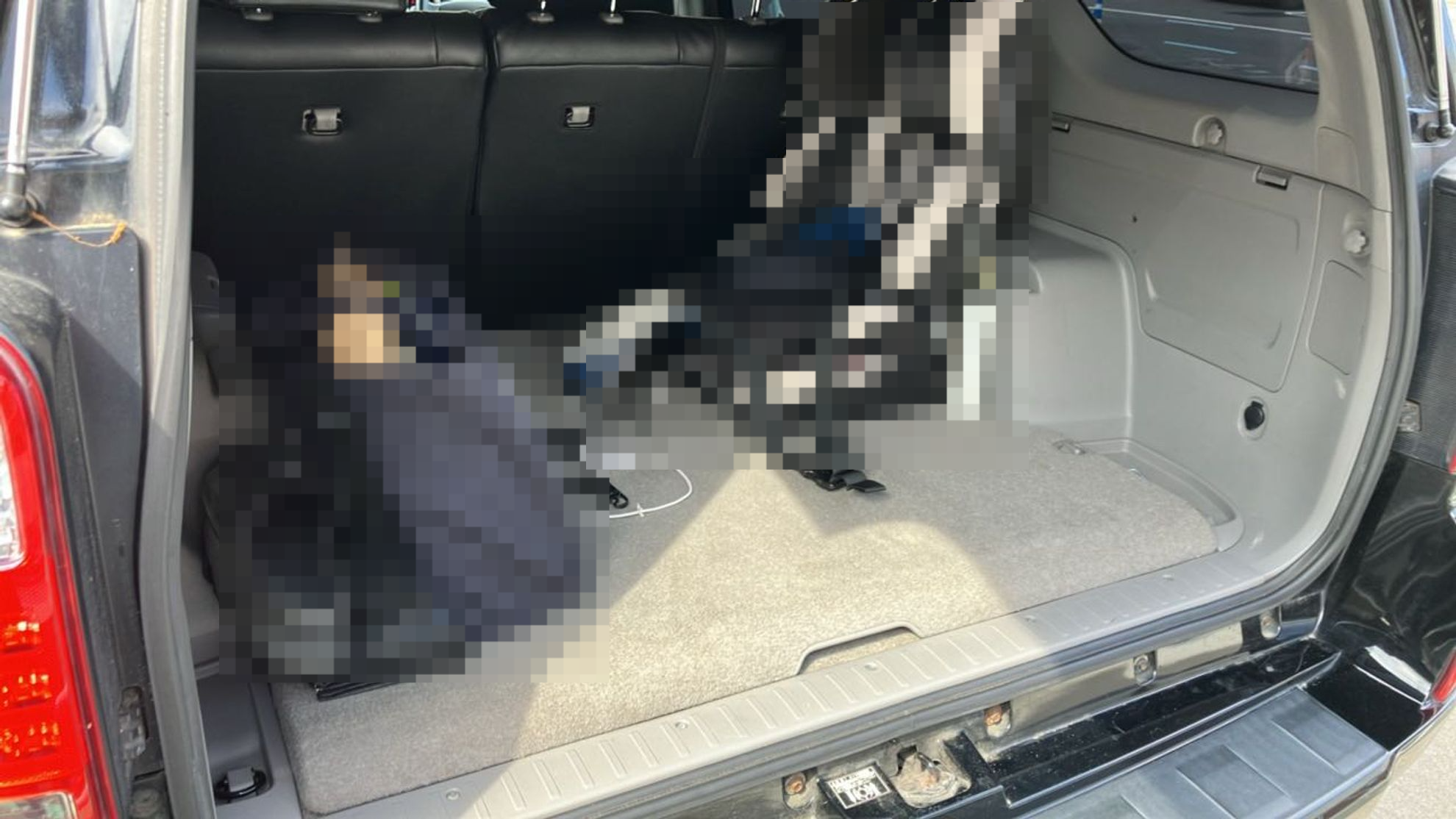 内装トランク