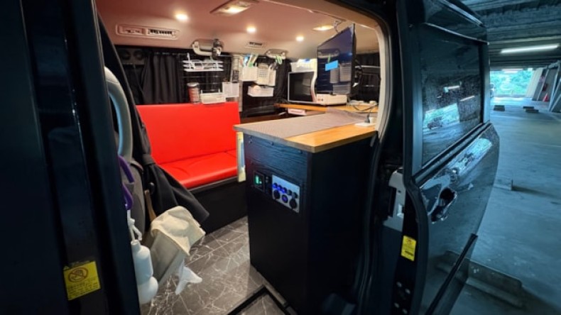 内装後方シート