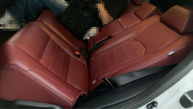 内装後方シート