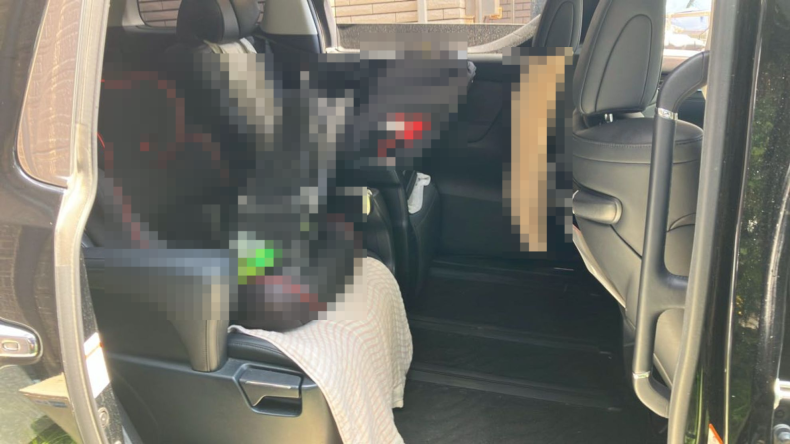 内装後方シート