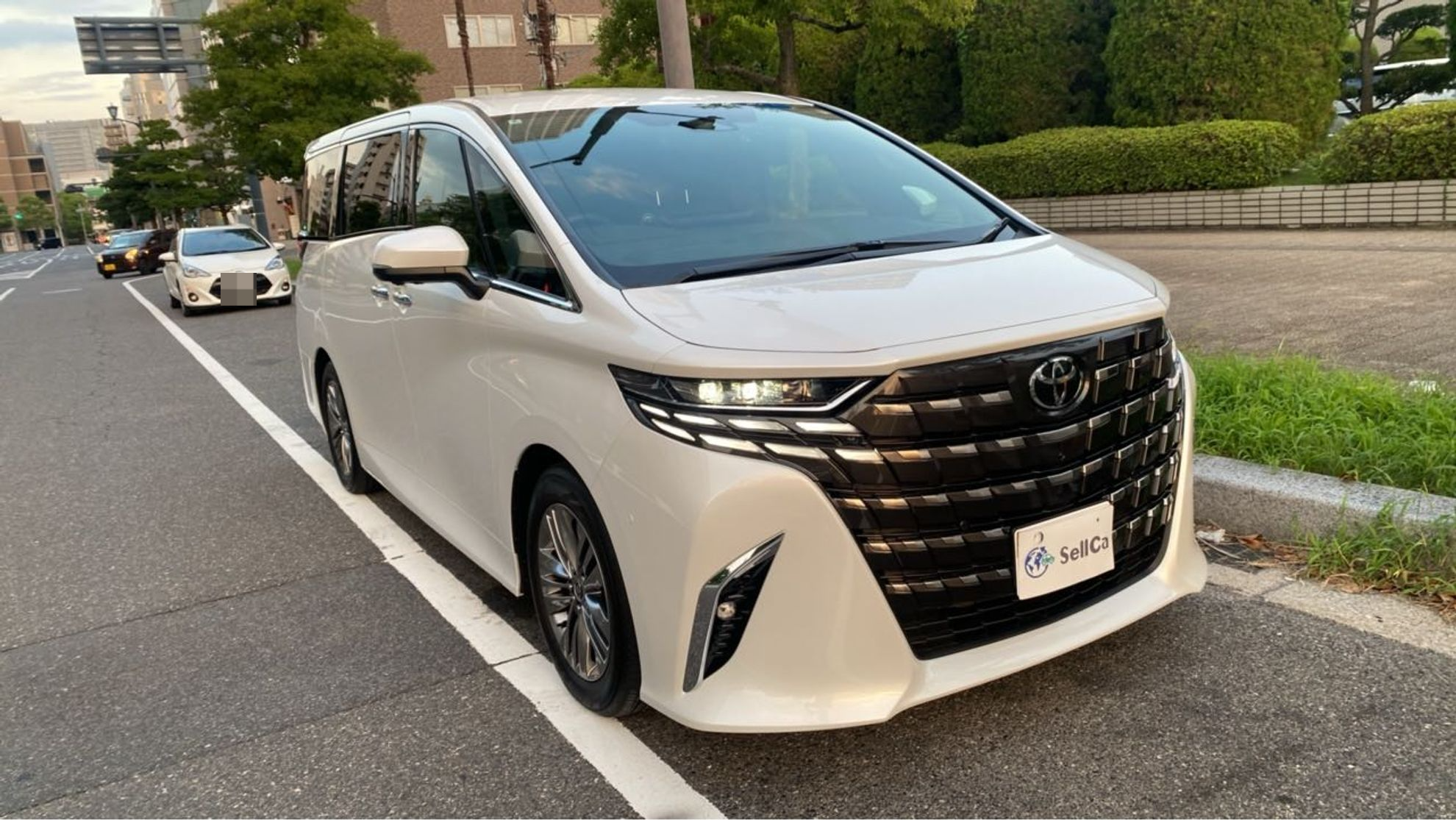 外装右前