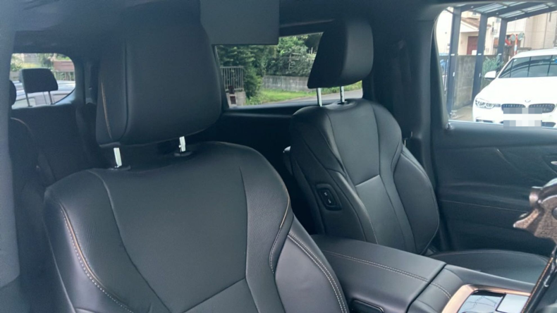 内装前方シート