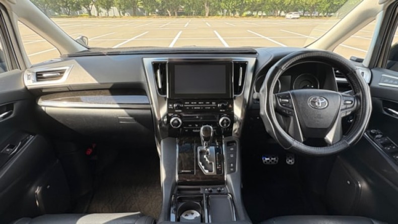 内装インパネ全体