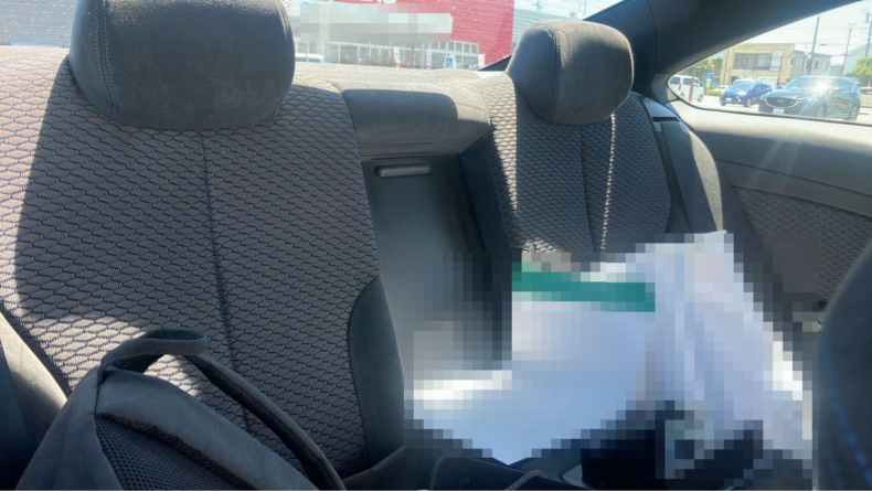 内装後方シート