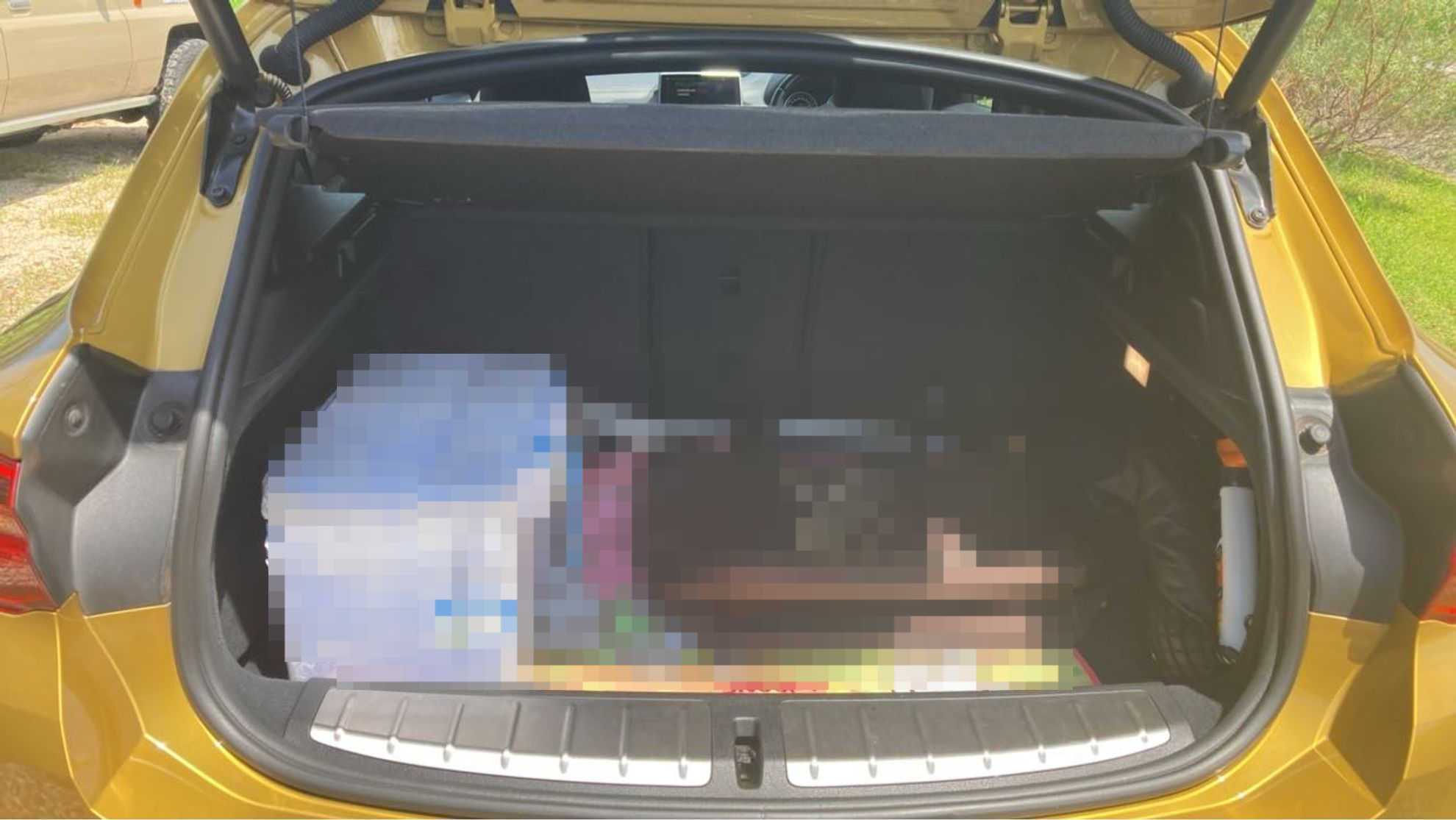 内装トランク