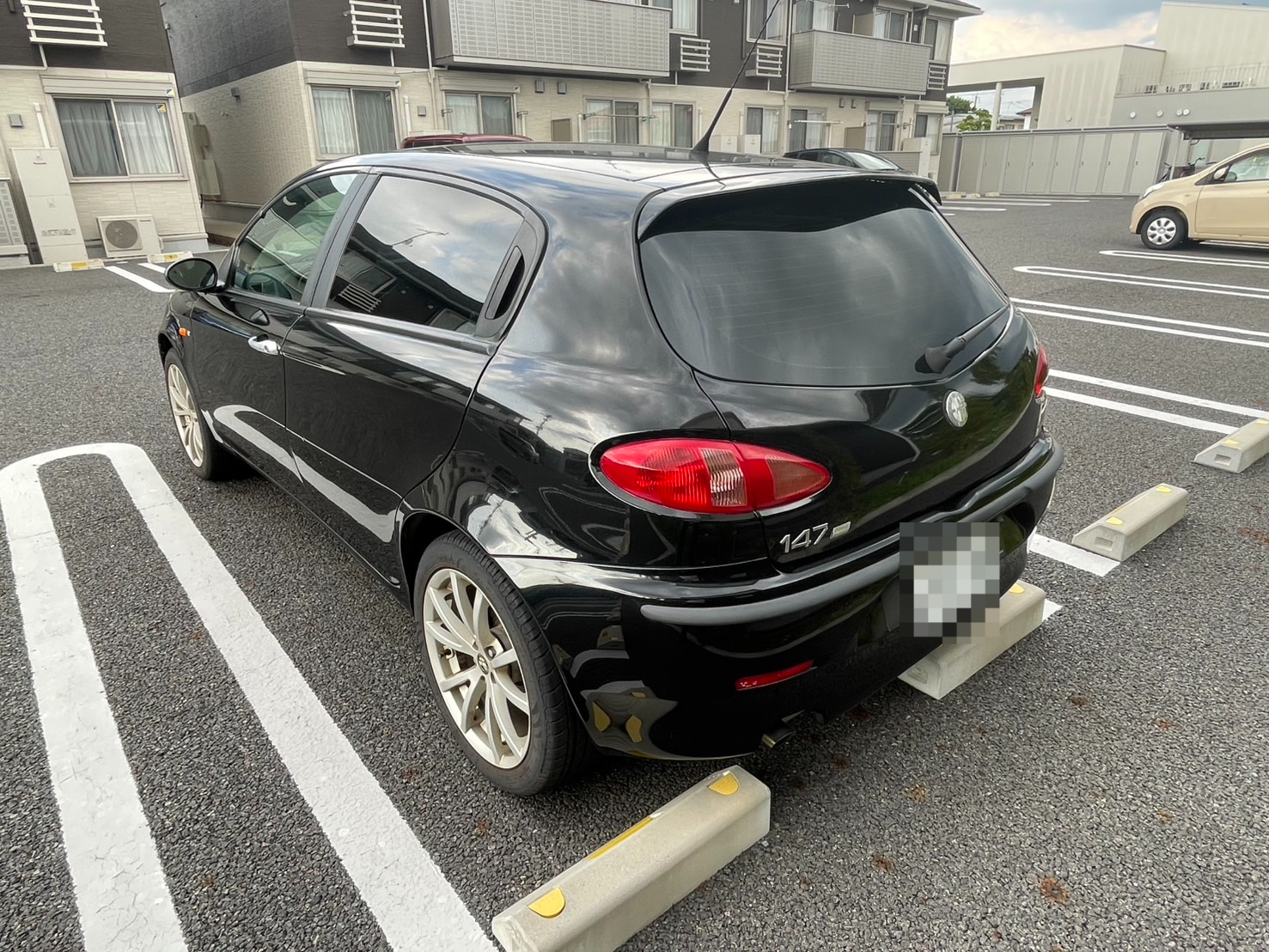 外装左後方