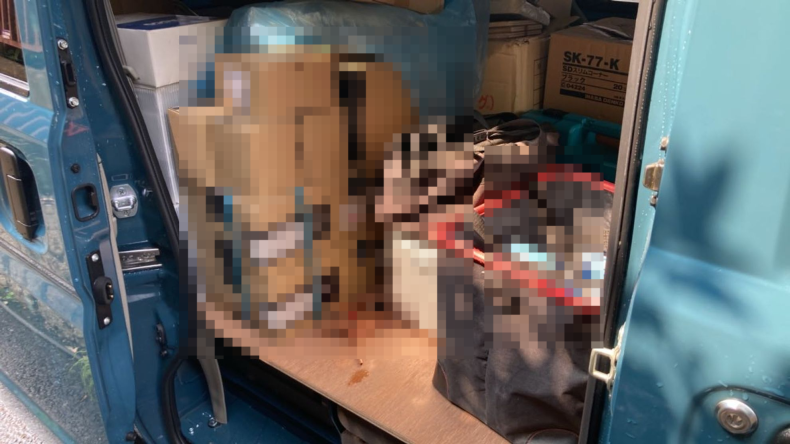 内装後方シート