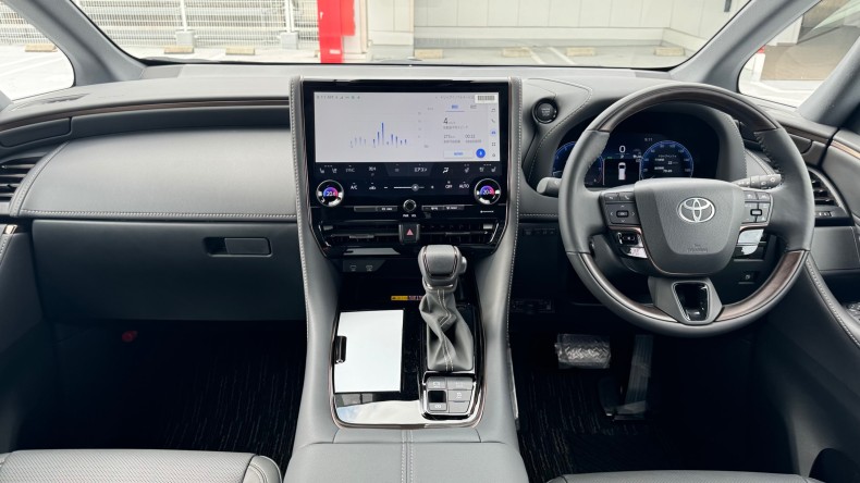 内装インパネ全体