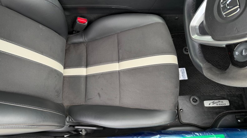 内装前方シート