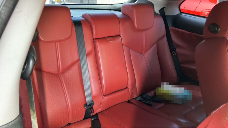 内装後方シート