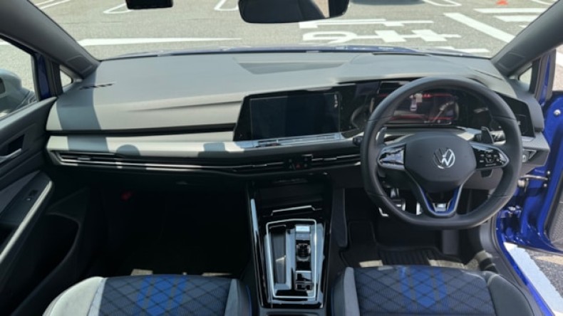 内装インパネ全体