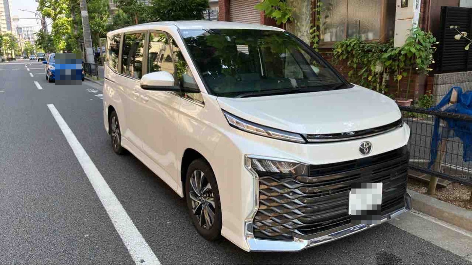 外装右前