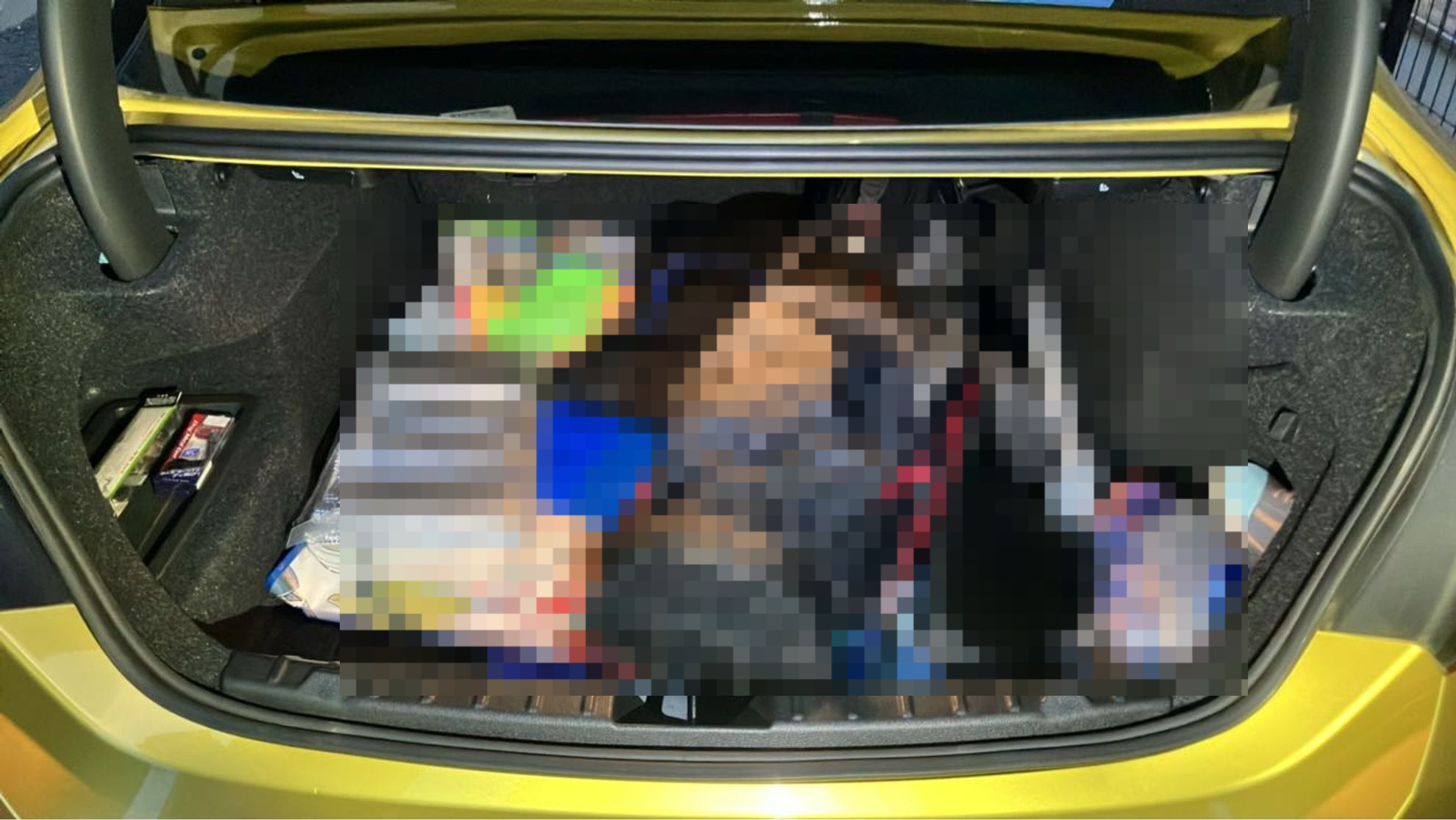 内装トランク