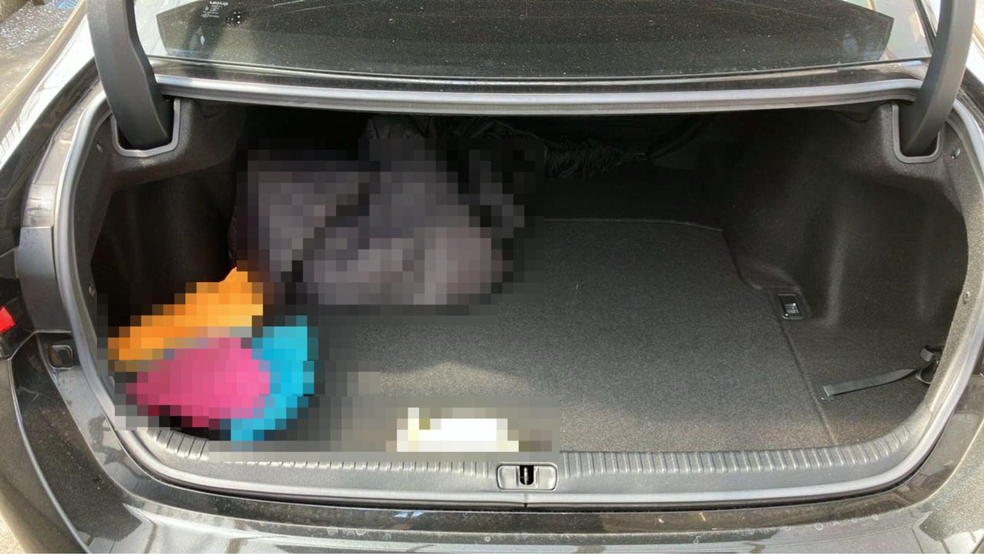 内装トランク