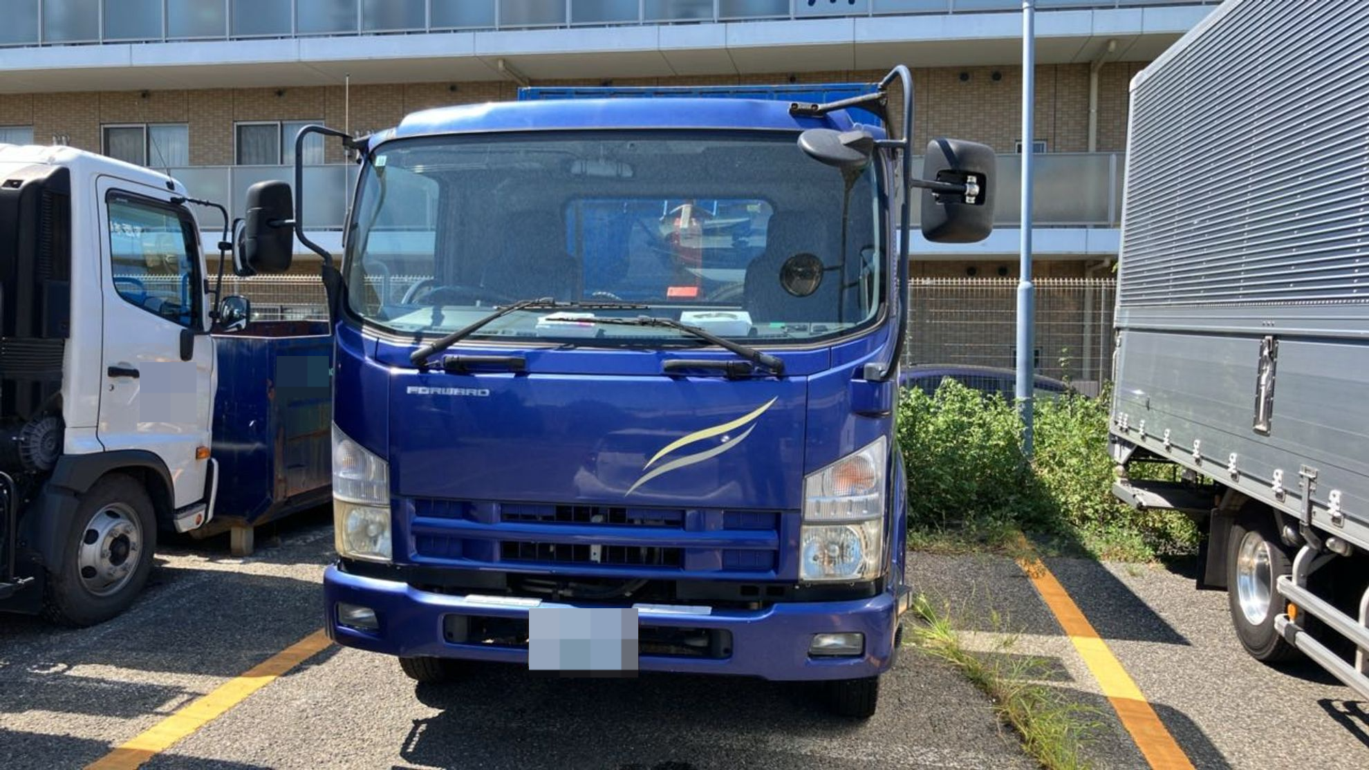 外装前方