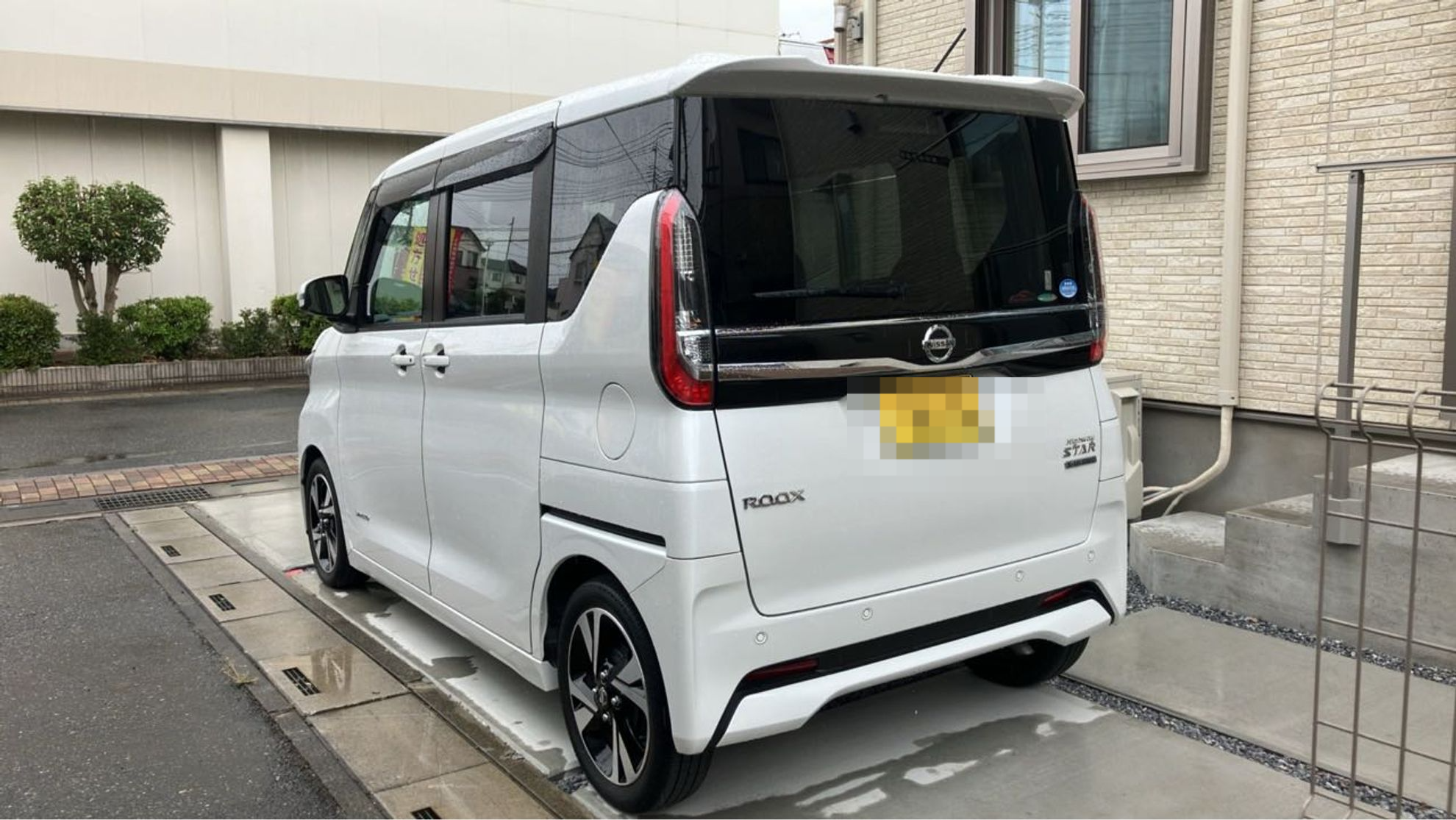 外装左後方