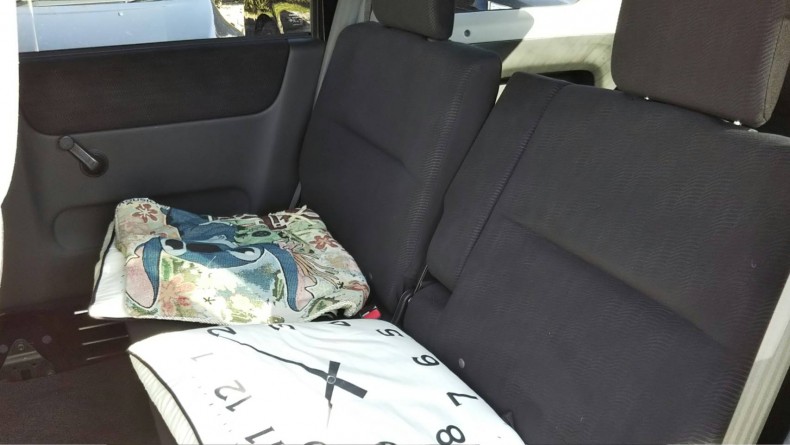 内装後方シート