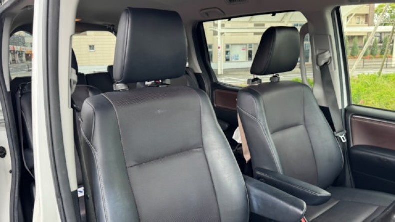 内装前方シート