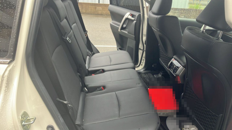 内装後方シート