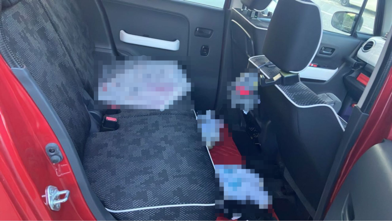 内装後方シート