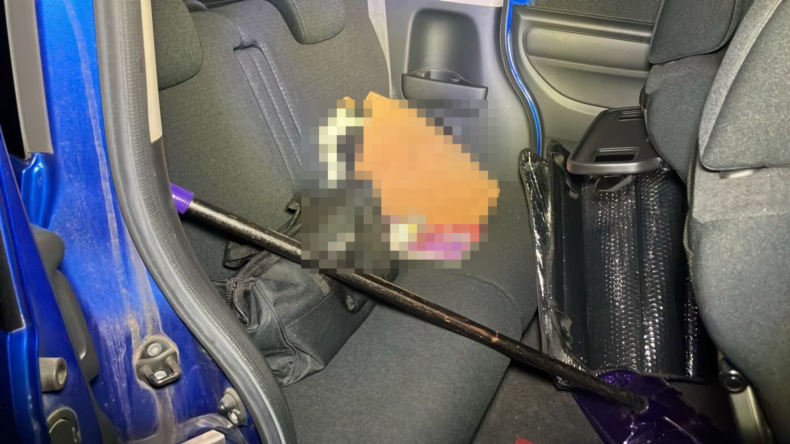 内装後方シート