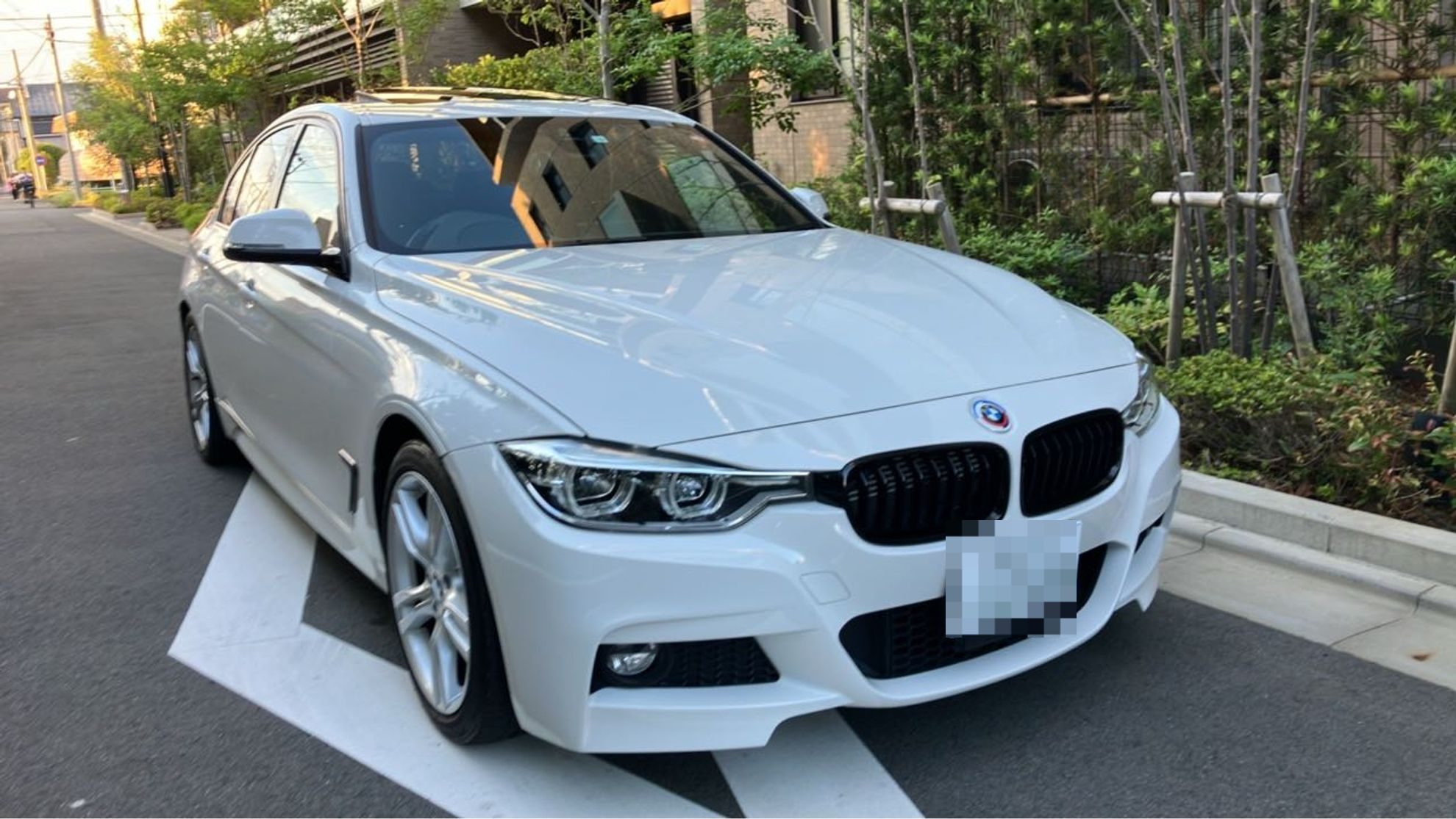外装右前