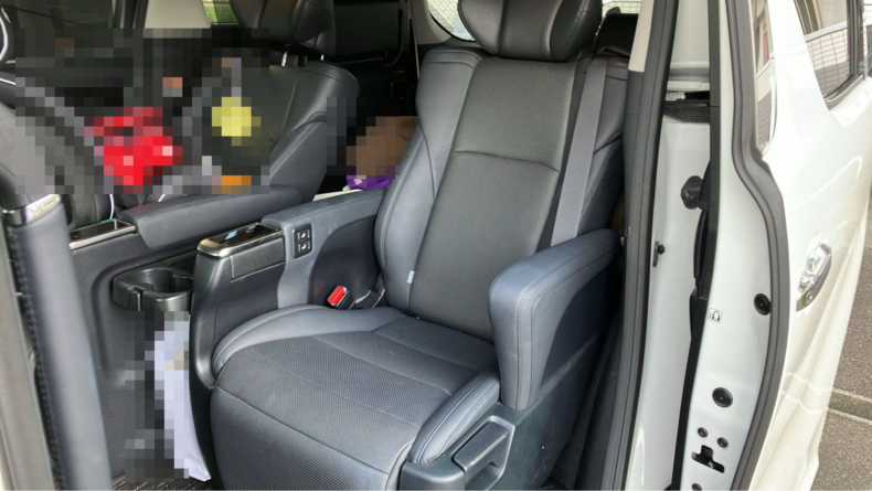 内装後方シート