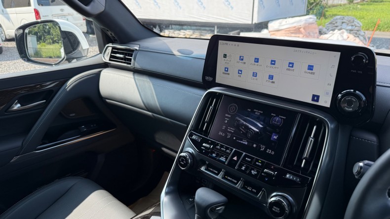 内装インパネ全体